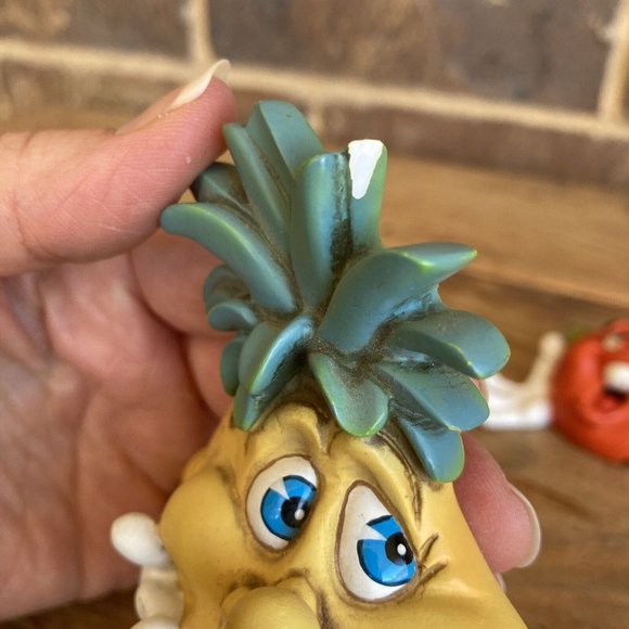 Gigglin Groceries Jack Graham Second Nature Anthropomorphic Fruit Wall Plaques - Picture 15 of 16